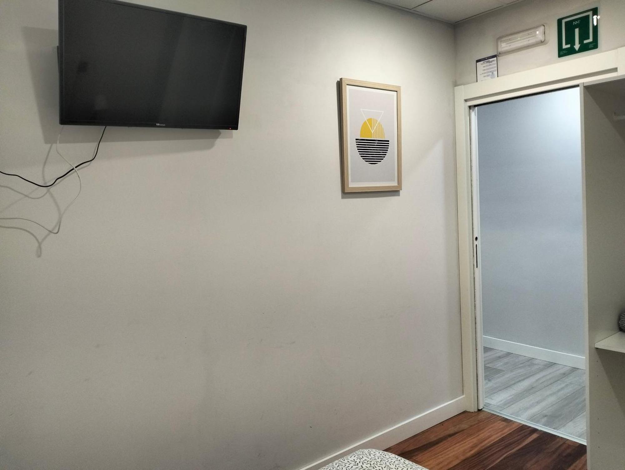 Pension Guggenheim Riverview Hbi01297 Бильбао Экстерьер фото
